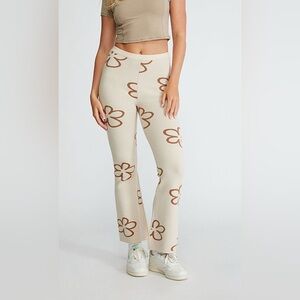 PacSun LA Hearts Flower Printed Sweater Flare Pants size M NWOT